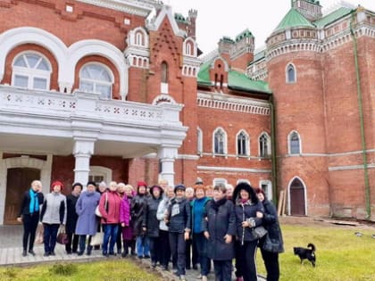 Андрей Тарасов традиционно организовал экскурсионную поездку для активистов Нижегородского района в Шереметьевский замок