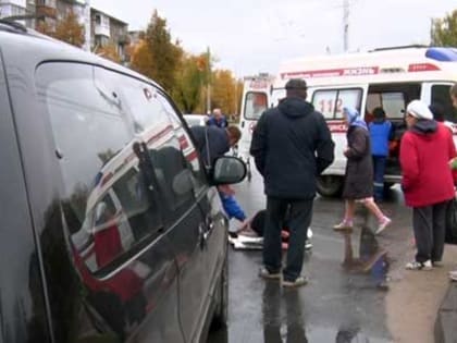 Пошла за хлебом, а попала в больницу. В Дзержинске легковушка сбила пенсионерку