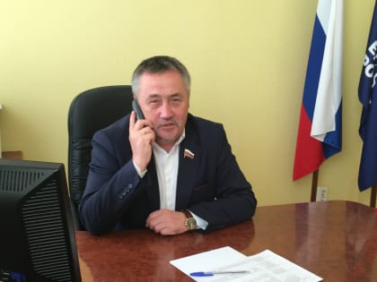 Игорь Гордеев помог жителям Бора в решении бытовых вопросов