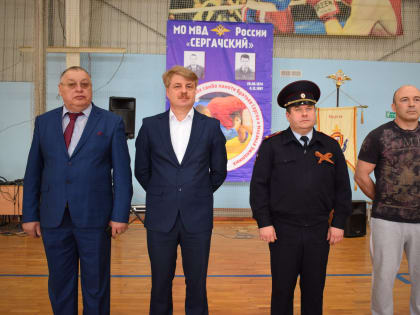Полицейские приняли участие в мероприятии, посвященном памяти сотрудников, погибших при исполнении служебных обязанностей