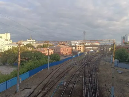 Массовые задержки поездов: причины и последствия