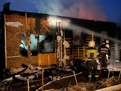 Дачный дом сгорел в садоводческом товариществе в Ленинском районе