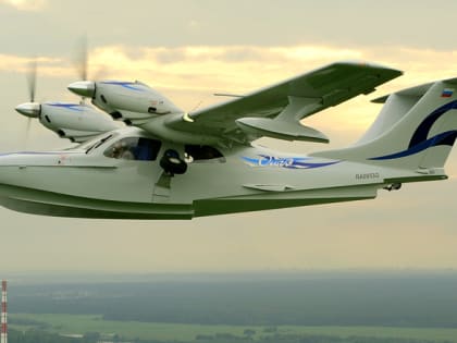 Частный самолет-амфибия совершил жесткую посадку в Магаданской области