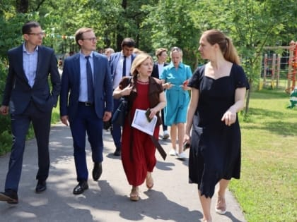 Команда правительства региона посетила Арзамасский дом социального обслуживания для детей «Маяк»