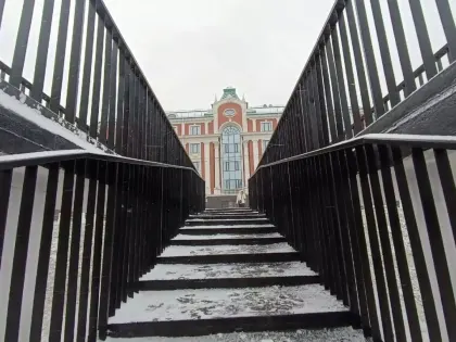 Снегопад в городе: последствия и вызовы для жителей