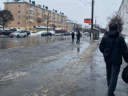 Весна и в понедельник продолжит плавить снег в Нижнем Новгороде “плюсом” и дождем