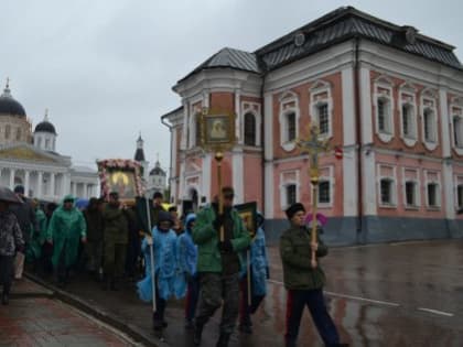 В Арзамасе прошел крестный ход со списком чудотворной иконы Божией Матери «Избавление от бед страждущих» Свято-Николаевского монастыря