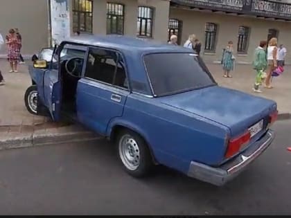 Пьяный мужчина протаранил столб в Нижнем Новгороде