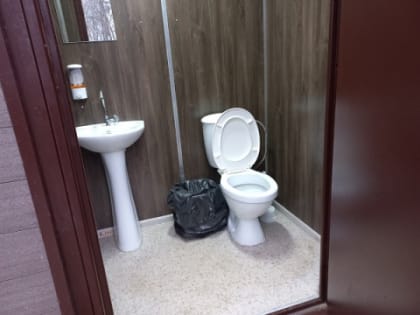 Туалет заработал в нижегородском парке Станкозавода спустя 3 года после установки