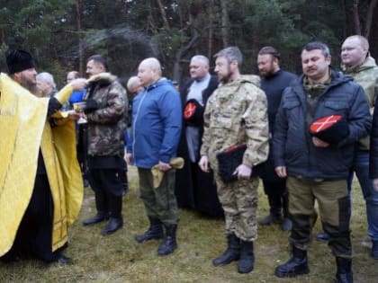 Клирики Нижегородской митрополии приветствовали участников первых в Нижнем Новгороде соревнований в мастерстве рубки шашкой