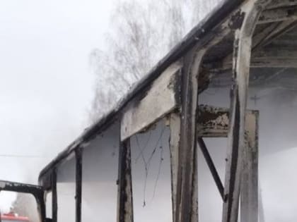 Автобус загорелся на Бору 16 января