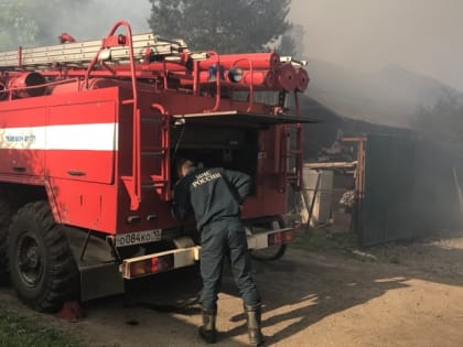 В Воскресенском районе два человека погибли на пожаре в частном доме