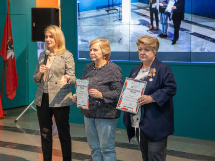 Школе Нижегородской области вручили благодарность в Музее Победы