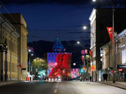 Праздничное световое шоу украсило Дмитриевскую башню Нижегородского кремля 