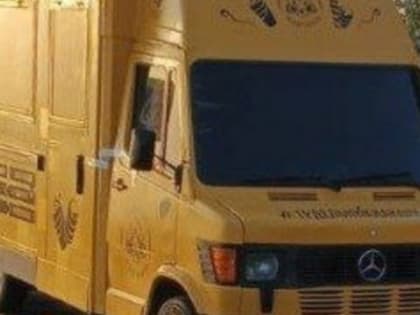 Фудтрак эвакуировали с набережной Федоровского