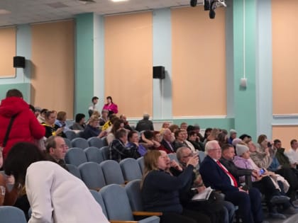 Николай Сатаев рассказал избирателям о своей депутатской деятельности