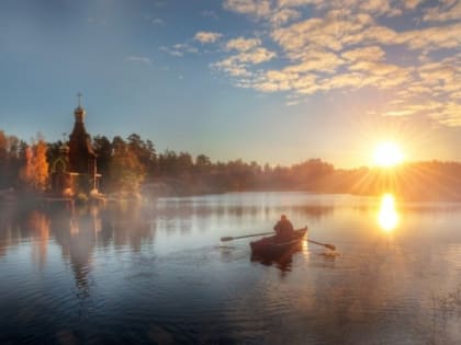 Гордый человек — как лужа: брось в неё камень — она вся и расплескалась