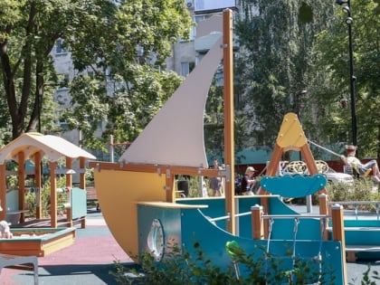 Сквер имени Николая Жаркова открыли после благоустройства по ФКГС в Нижнем Новгороде