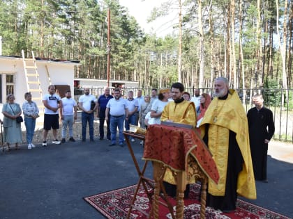 Благочинный Воскресенского округа Нижегородской епархии совершил молебен на начало реконструкции храма