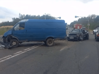 Четыре автомобиля попали в массовое ДТП на М-7 в Нижегородской области