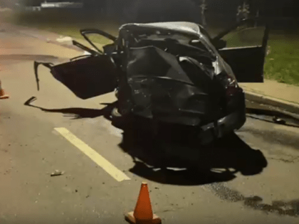 Несколько человек пострадали и один погиб в ночной аварии на Гребном канале