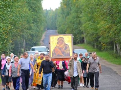 В Семеновском благочинии состоялся крестный ход по случаю престольного праздника Владимирского храма в Светлом