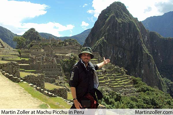 Hellseher Martin Zoller an einem berühmten kraftplatz in Peru: Machu Picchu in Peru.