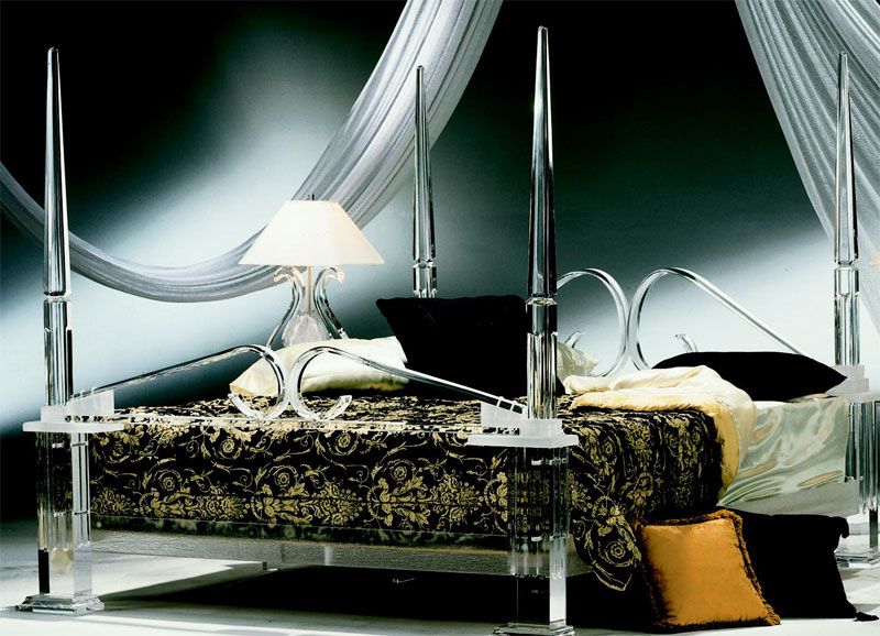 The Sylvania acryl bed looks classy and elegant, but still modern. It's yours for USD 20'000.--