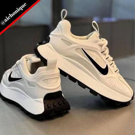 Original Nike Stay wild NYC Sneakers