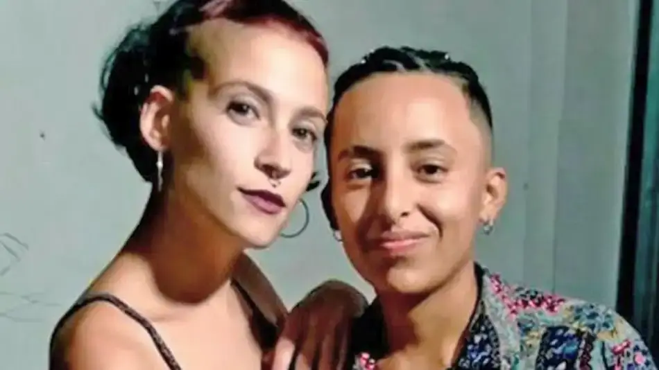 Magdalena Espósito Valenti y Abigail Páez