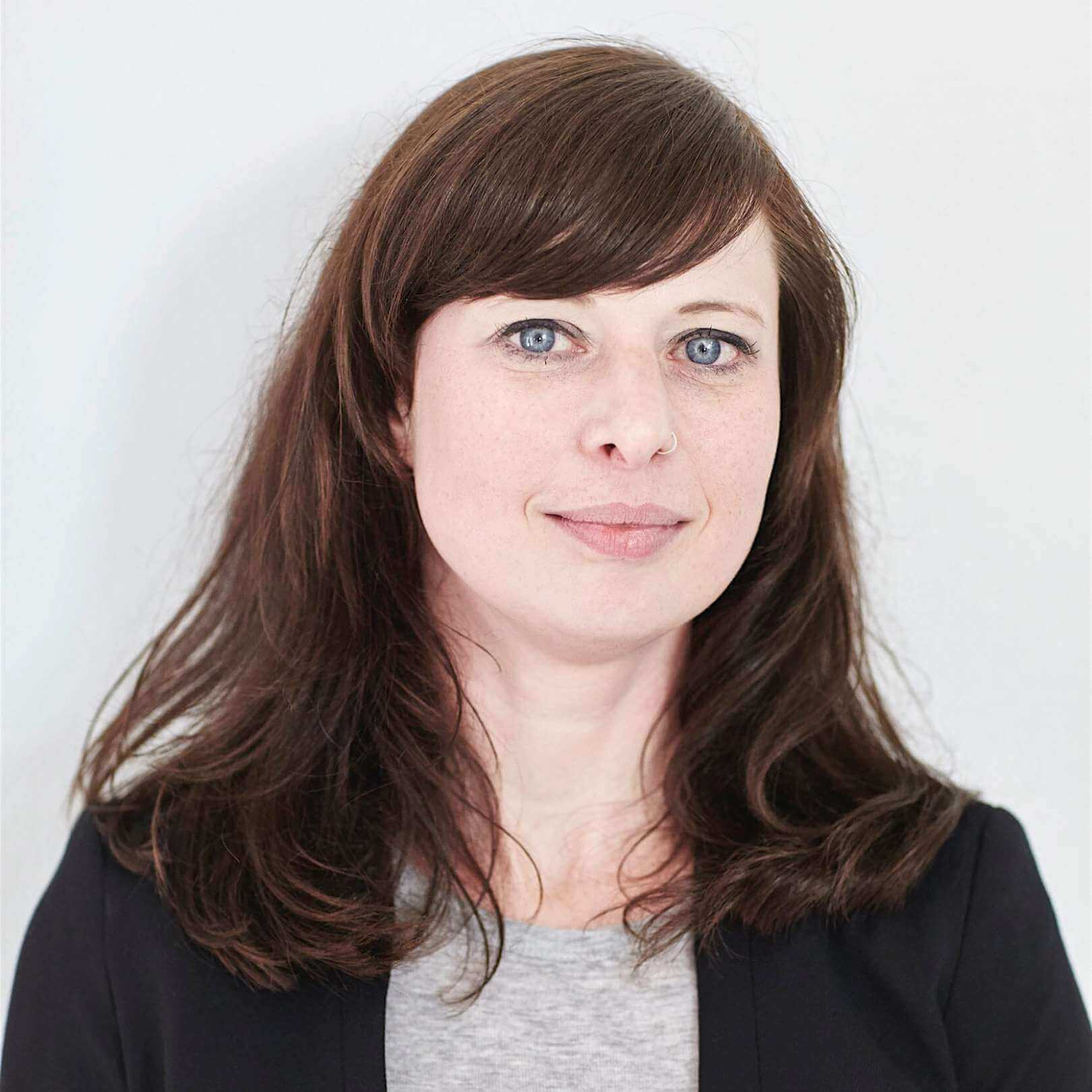 Rasmus Schübel Fotograf Münster Elementartraining Foto visuelles Branding authentisches Portrait Personal Trainer Gruppe