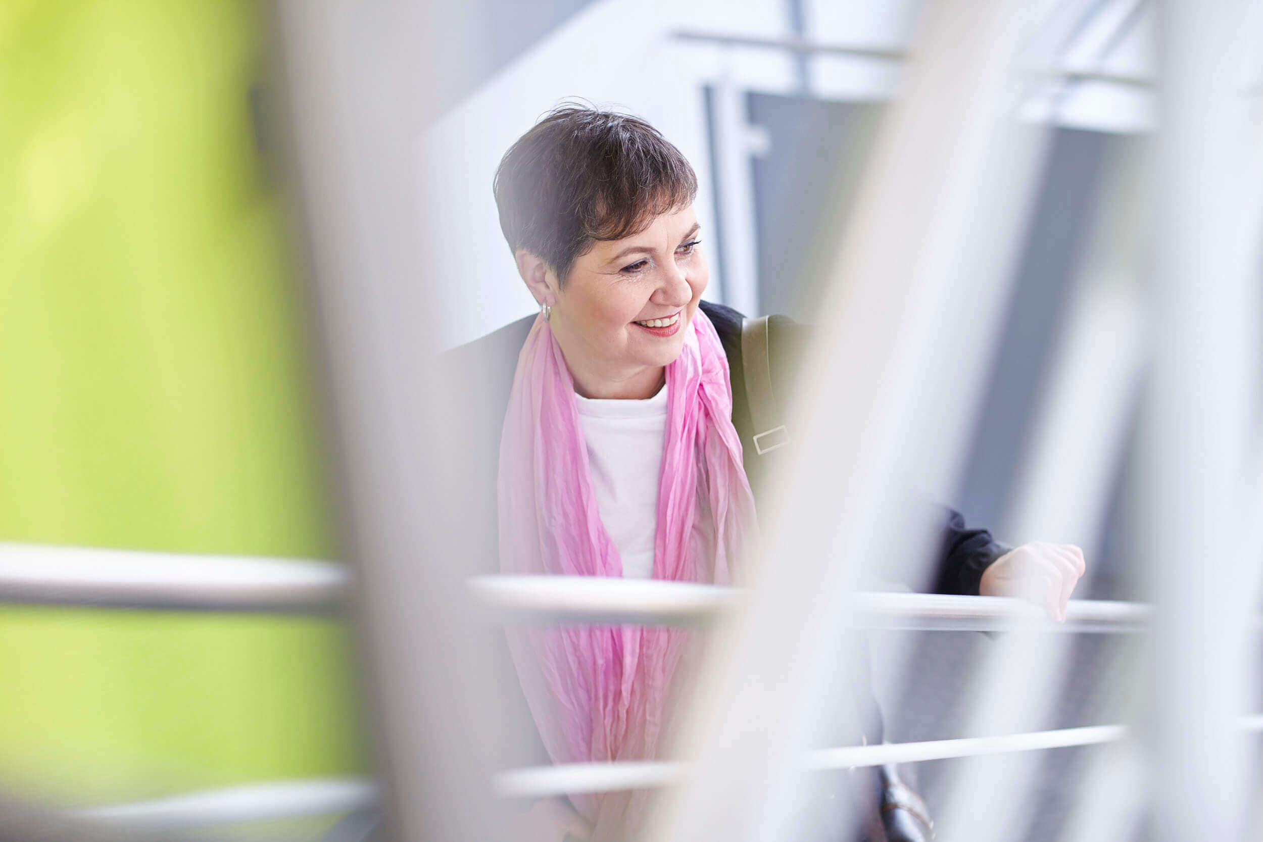 Rasmus Schübel Fotograf Münster Dagmar Schulte Branding Marke professionelles Business Portrait Coach freundlich lächelnd