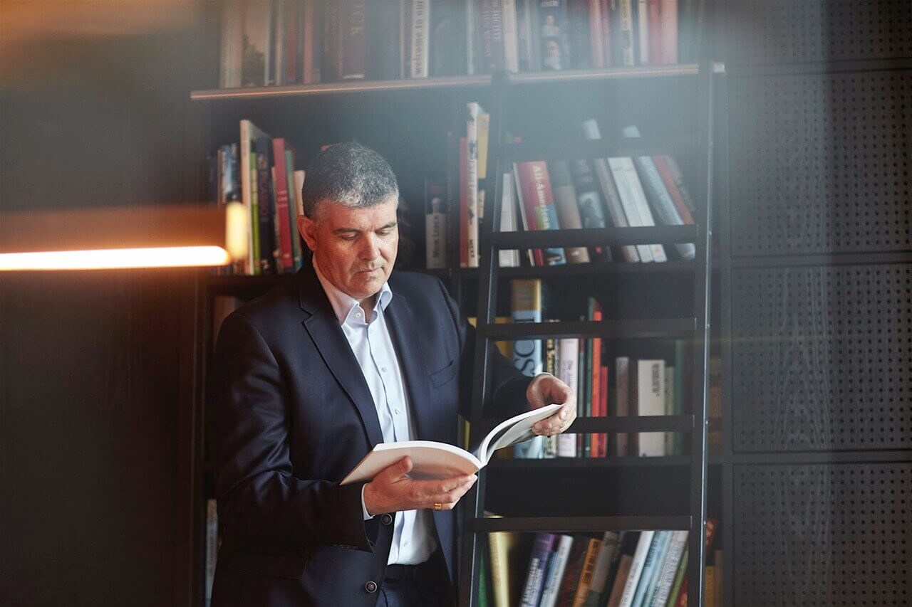 Rasmus Schübel Fotograf Münster Johannes C. Eckmann Marke Business Coach authentisches Portrait Corporate