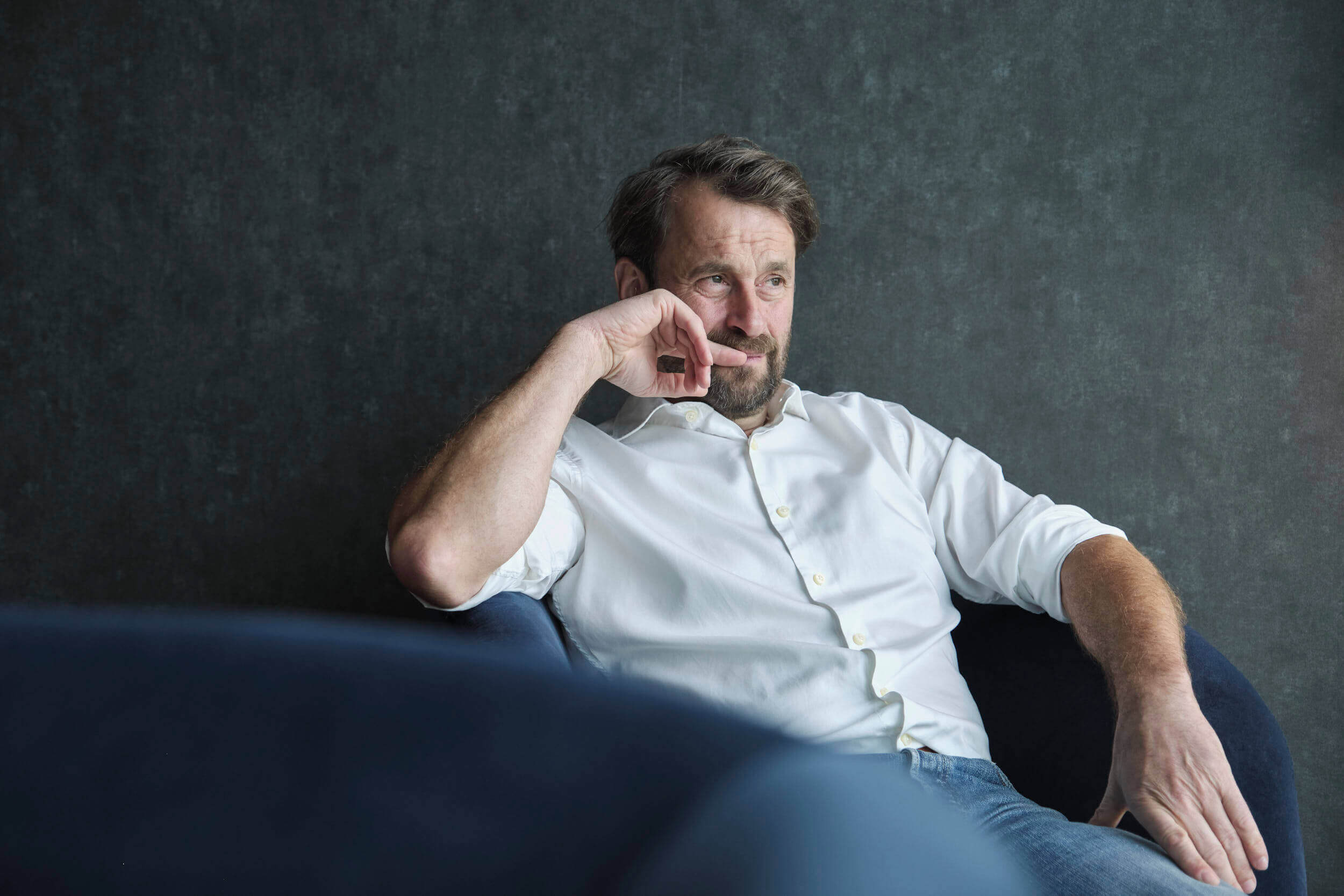 Rasmus Schübel Fotograf Münster Jürgen Vehling Video Website Marke authentisches Portrait Trainer Coach freundlich