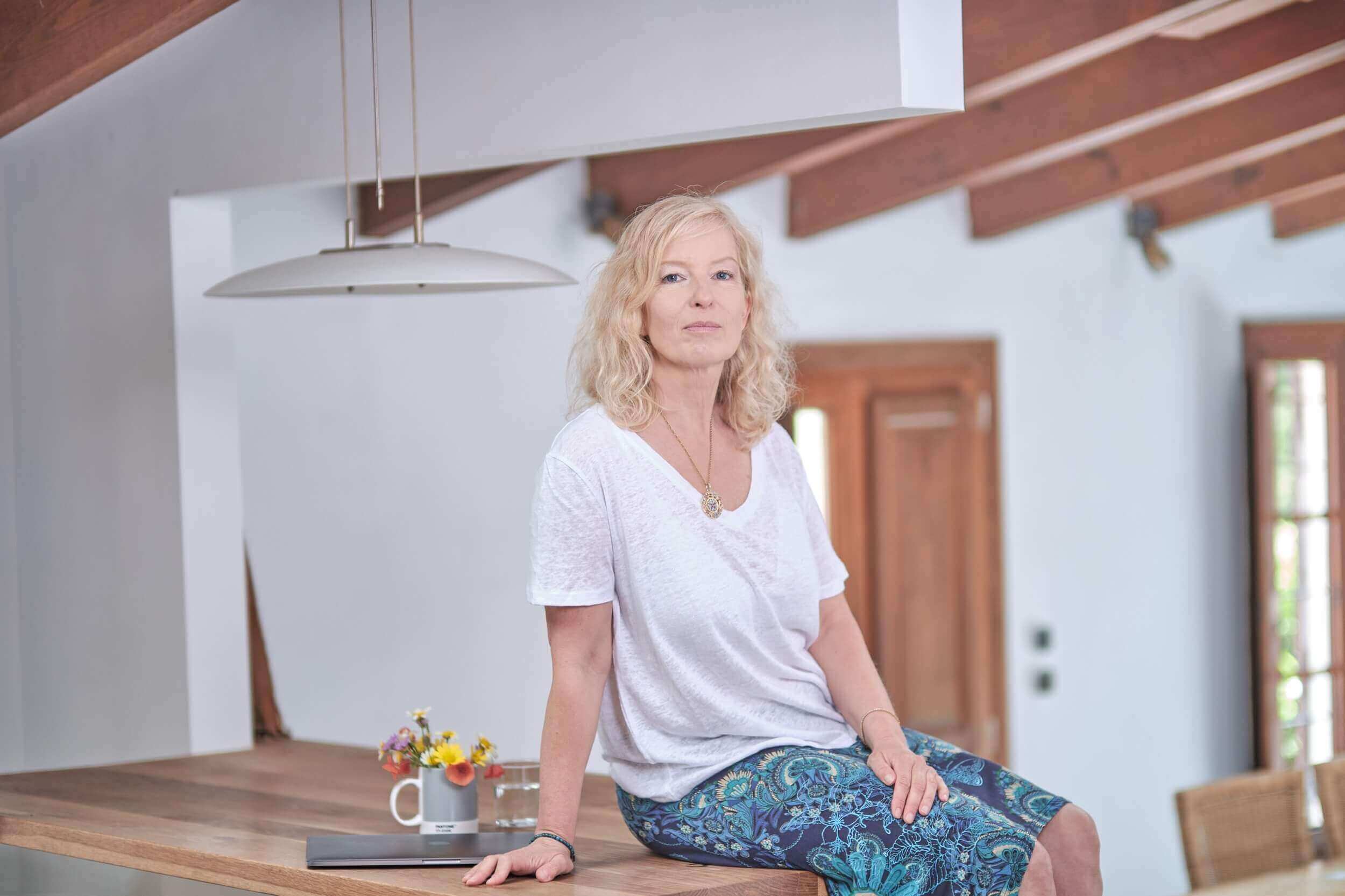 Rasmus Schübel Fotograf Münster Nicole Tanculski Video Website authentisches Business Portrait Therapeutin freundlich