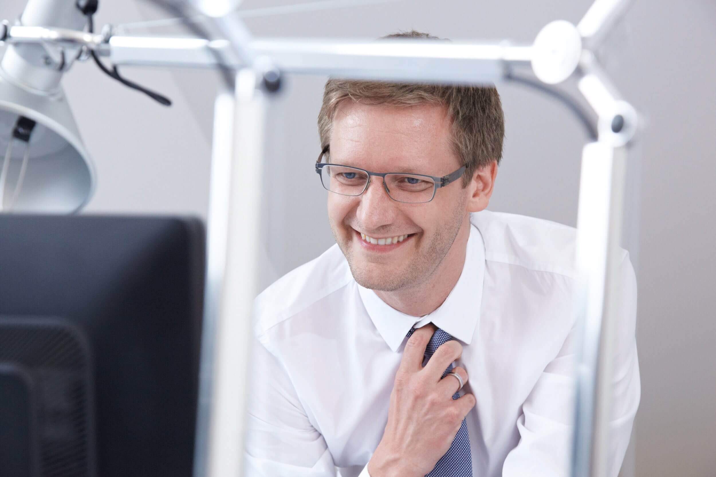 Rasmus Schübel Fotograf Münster Jens Aupers Marke Foto authentisches Portrait Ingenieure kompetent