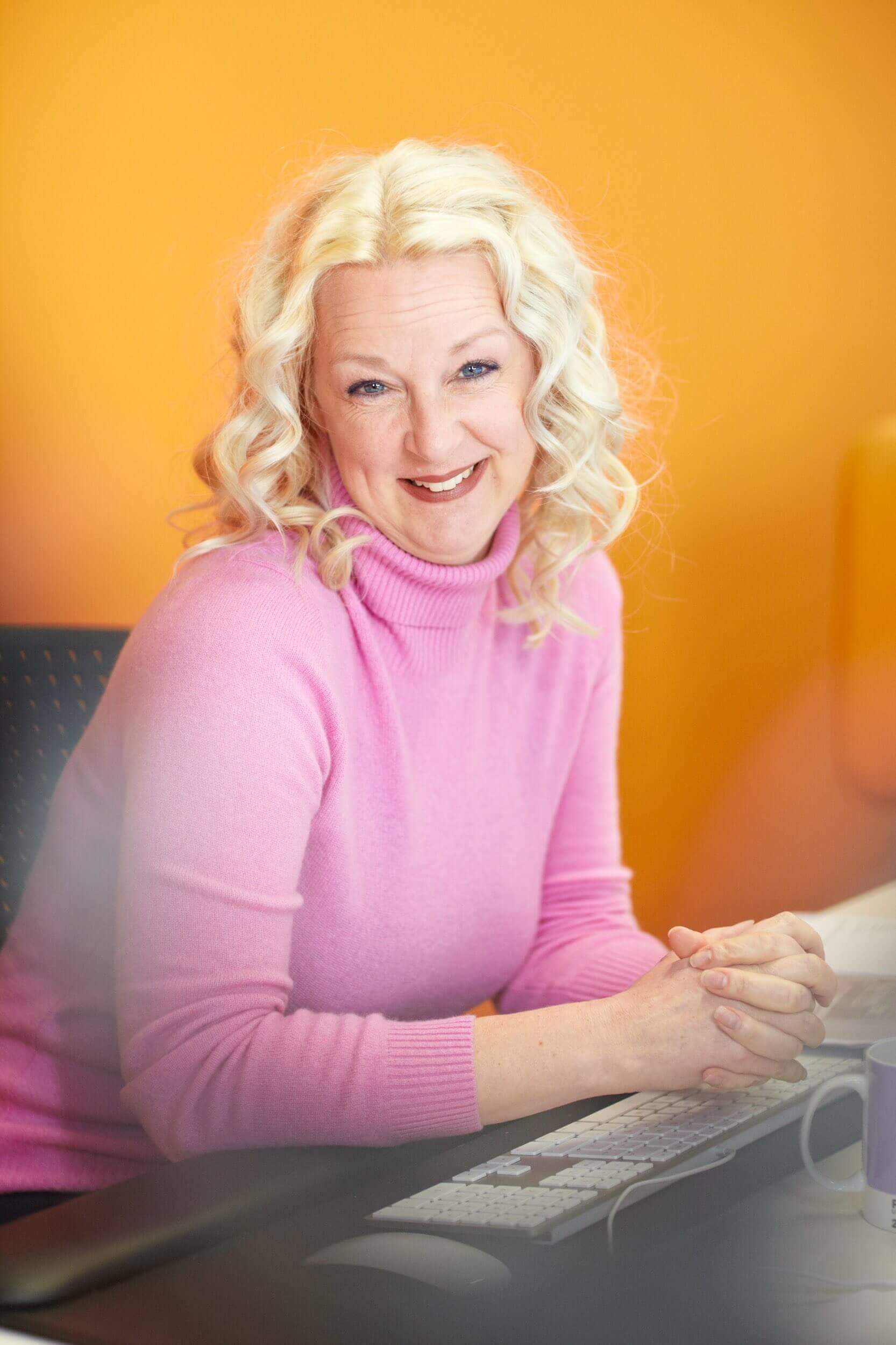 Rasmus Schübel Fotograf Münster Cyclos Werbeagentur Website Branding professionelles Business Portrait Team Agentur kreativ freundlich