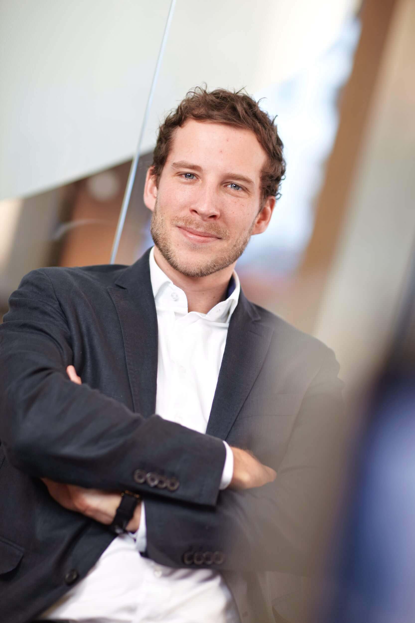 Rasmus Schübel Fotograf Münster Cyclos Werbeagentur Video Foto authentisches Business Portrait Kreativagentur herzlich