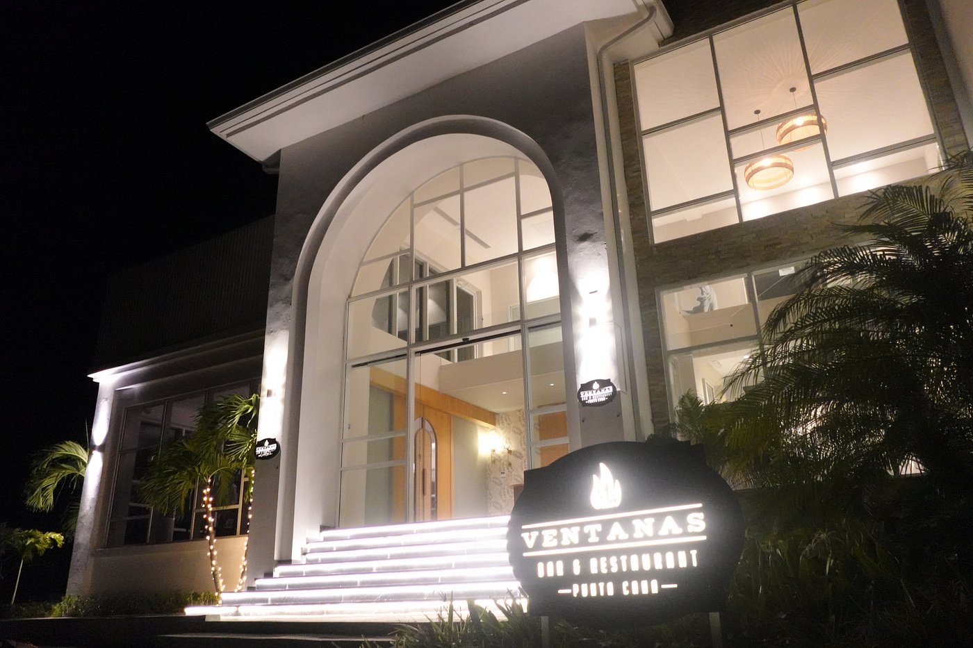 Ventanas Restaurant & Bar