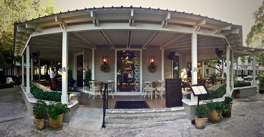 La Cava Kitchen & Bar