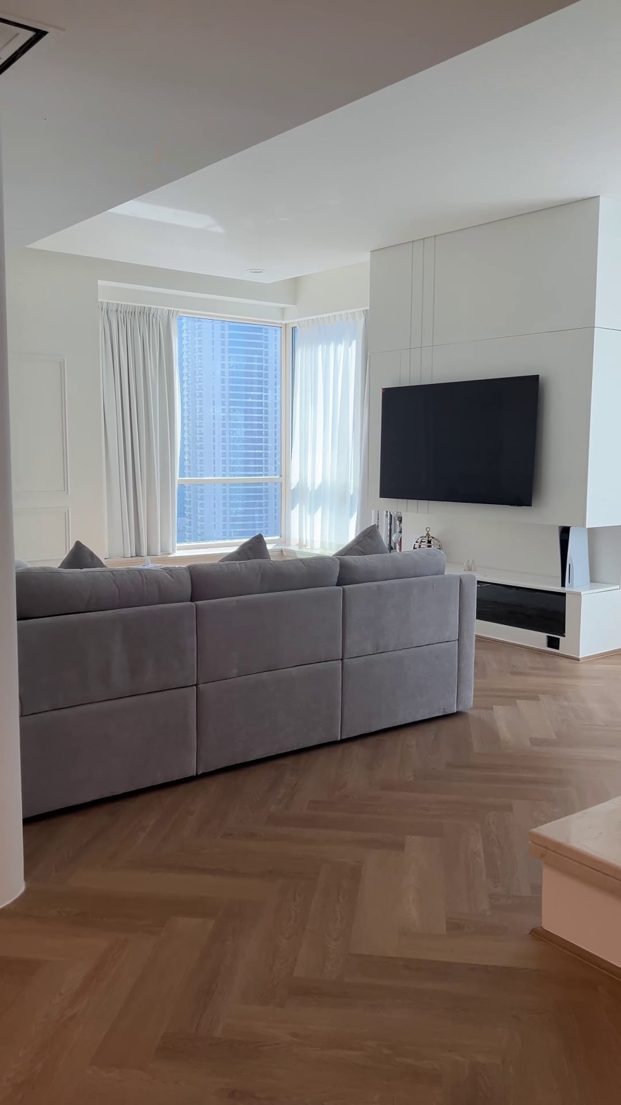 Dubai Marina Apartment Turnkey Renovation finished interior detail 6