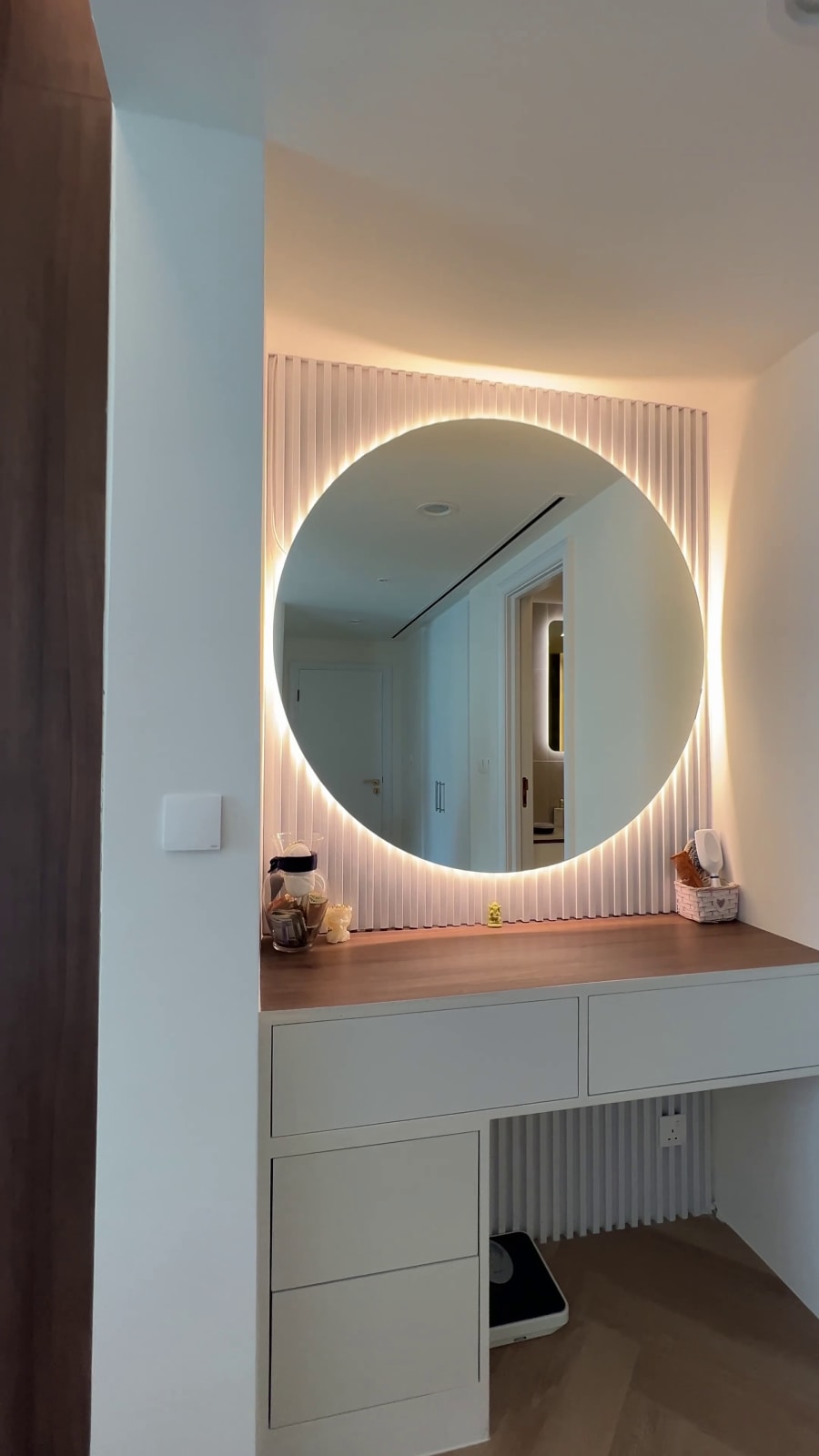 Dubai Marina Apartment Turnkey Renovation finished interior detail 4