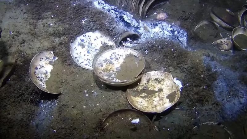 Норвегия жағалауында 600 метр тереңдіктен XVIII ғасырда батқан, қытай фарфоры тиелген кеме табылды