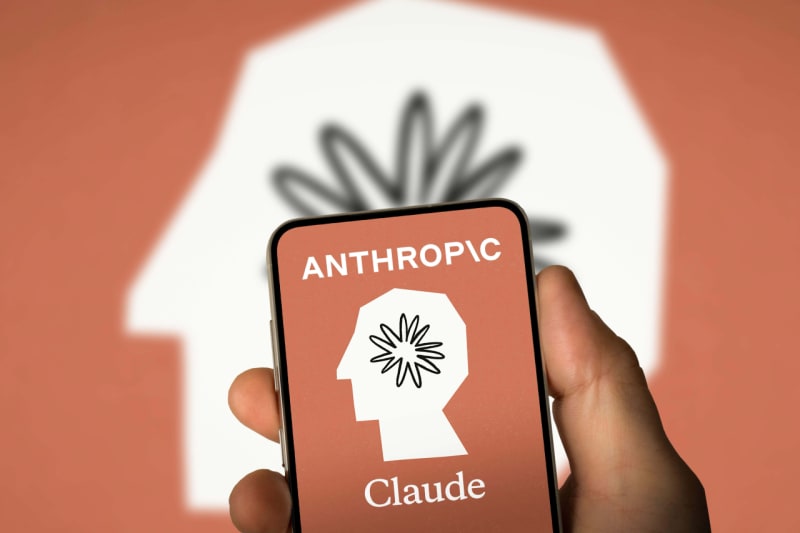 Anthropic интернет пен электр қуатынан да үлкен өзгеріс әкелмек
