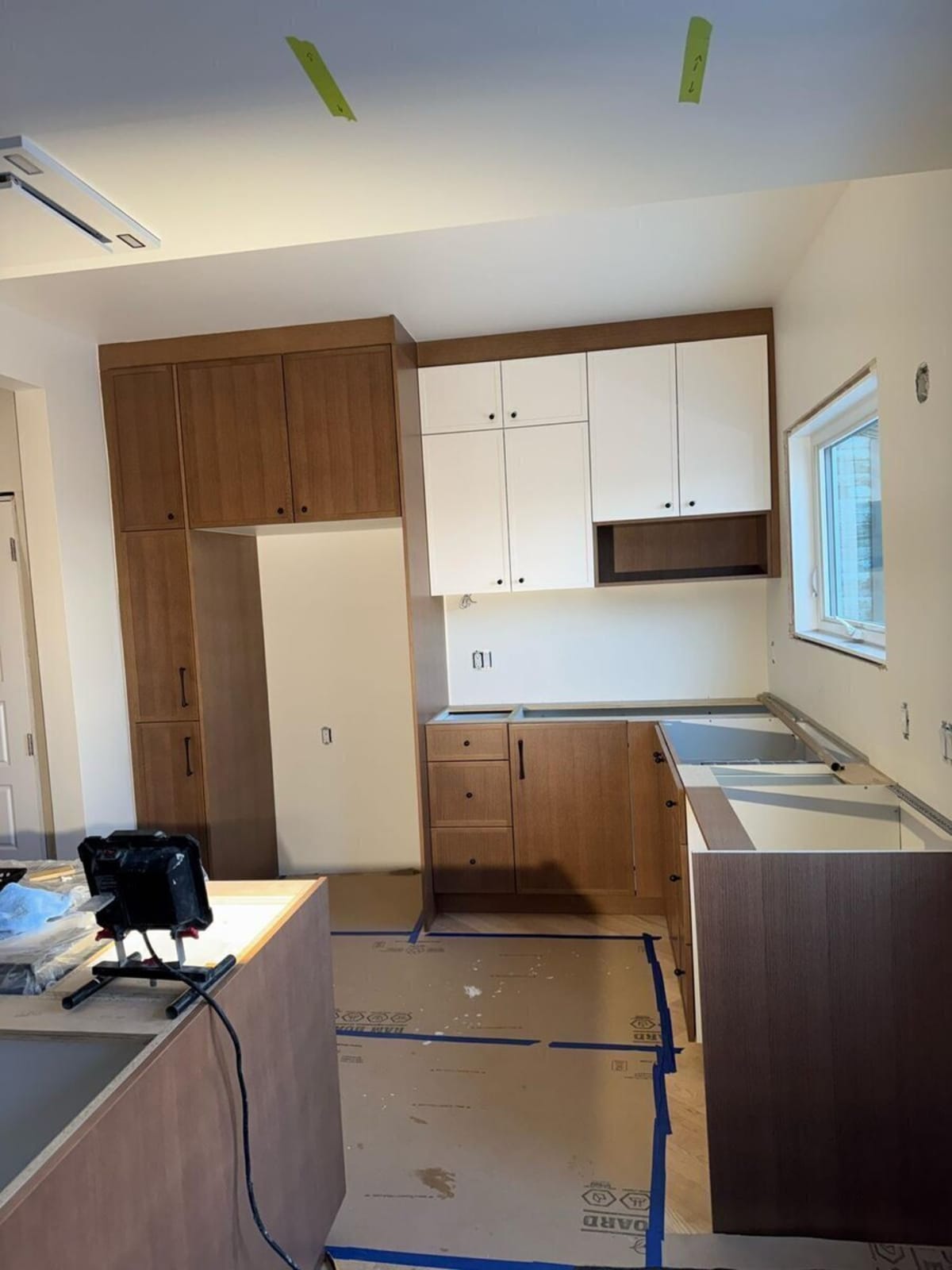 Kitchen backsplash