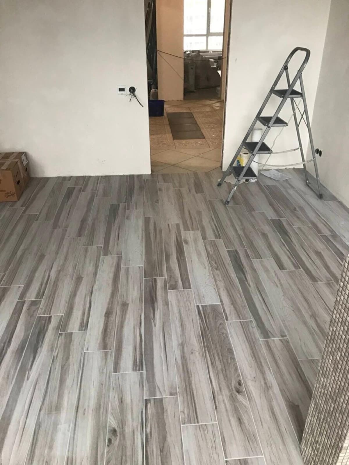 Backsplash tile