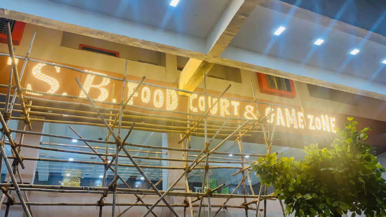 SB Food Court & Game Zone - Warm White LED Acrylic Leters