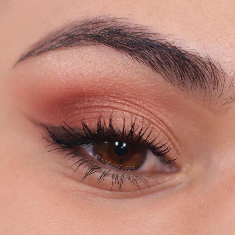 Tren Warna Glowing Makeup Terkini