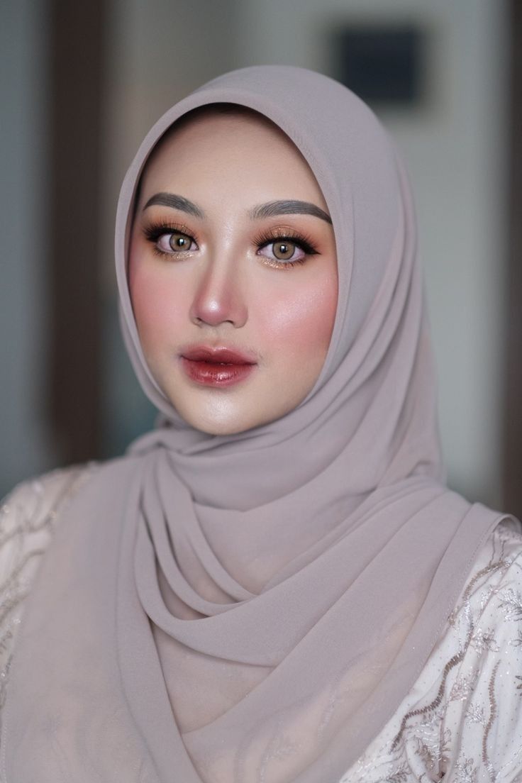 Inspirasi Makeup Wisuda