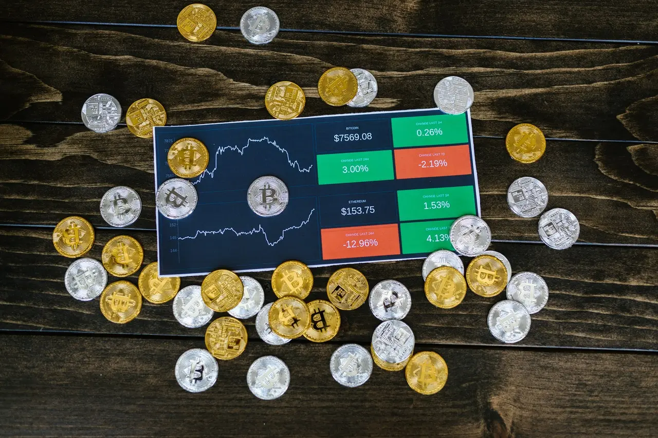 Κρυπτονομίσματα και Blockchain: Η Επανάσταση της Οικονομίας Χωρίς Τράπεζες